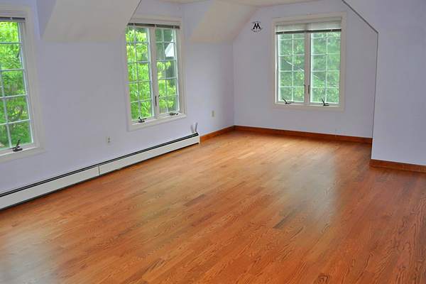 bare room with hardwood floor