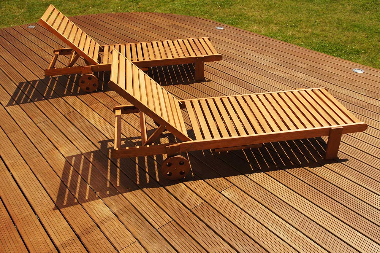 new backyard deck made of ipe decking