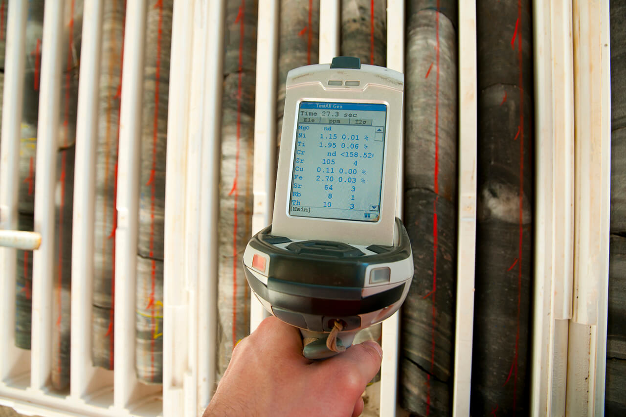 professional testing for toxic lead in home